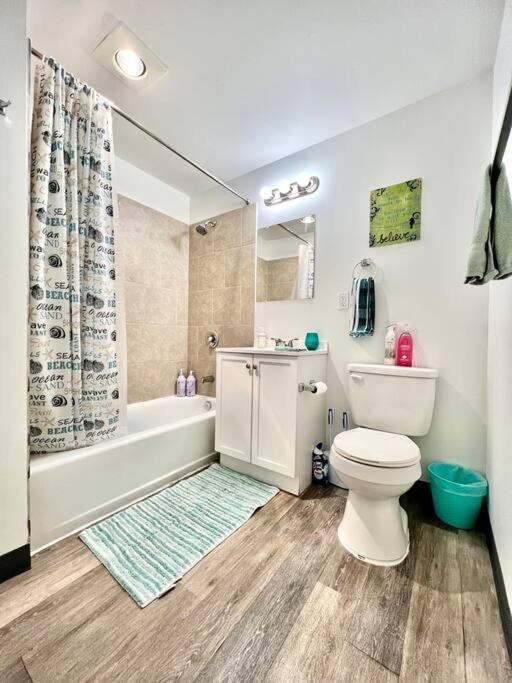 Private Room With Shared Bathroom On The 1St Floor 10 Minutes Walk To University Of Washington Seattle Eksteriør billede