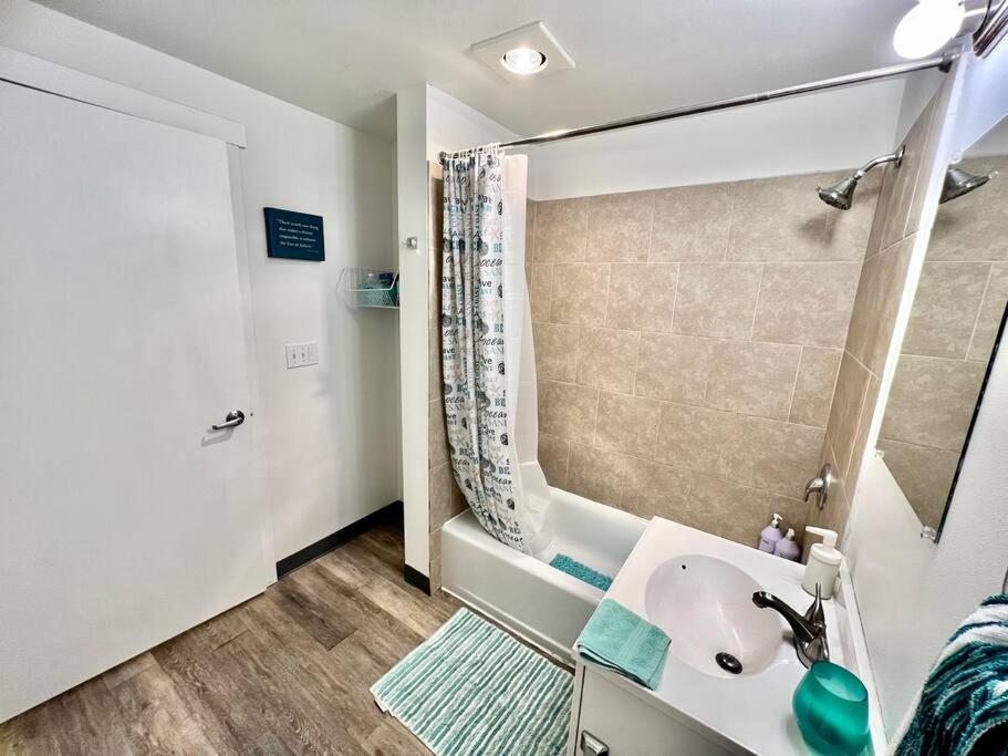 Private Room With Shared Bathroom On The 1St Floor 10 Minutes Walk To University Of Washington Seattle Eksteriør billede